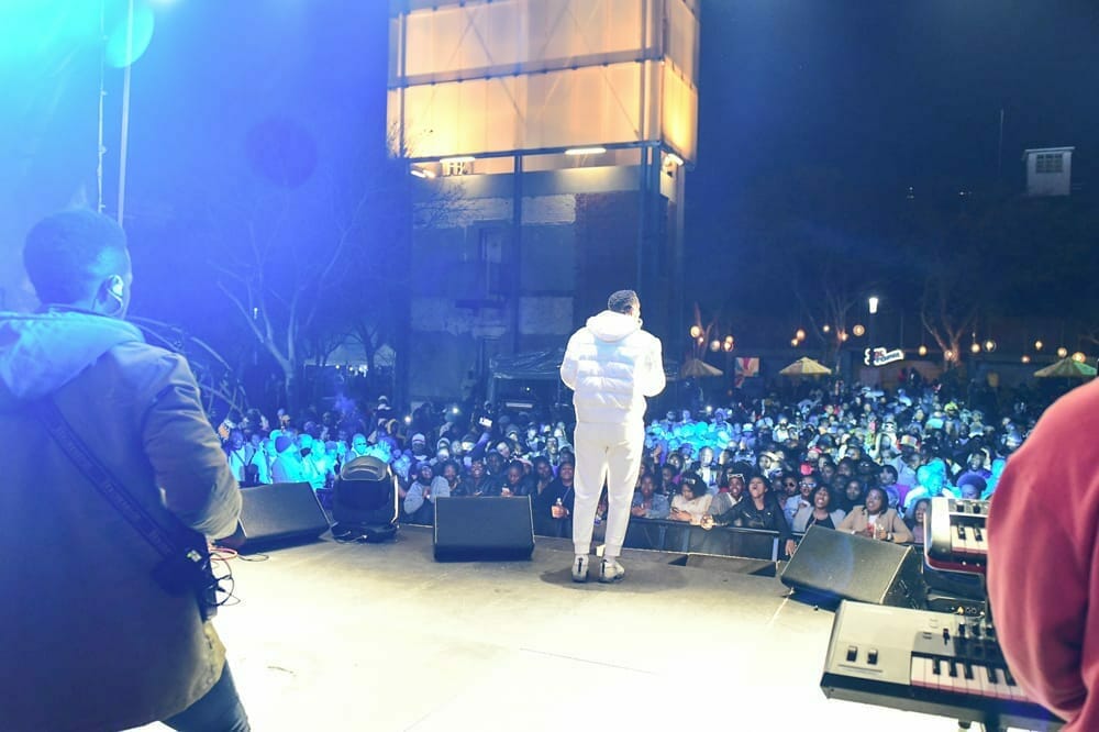 Artists Performances 128