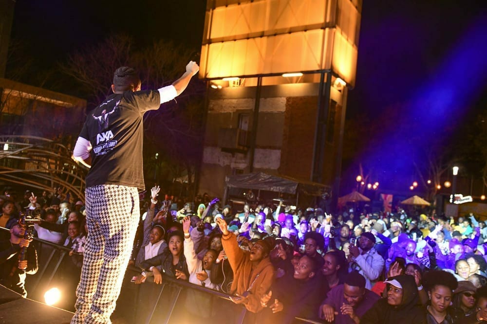 Artists Performances 35