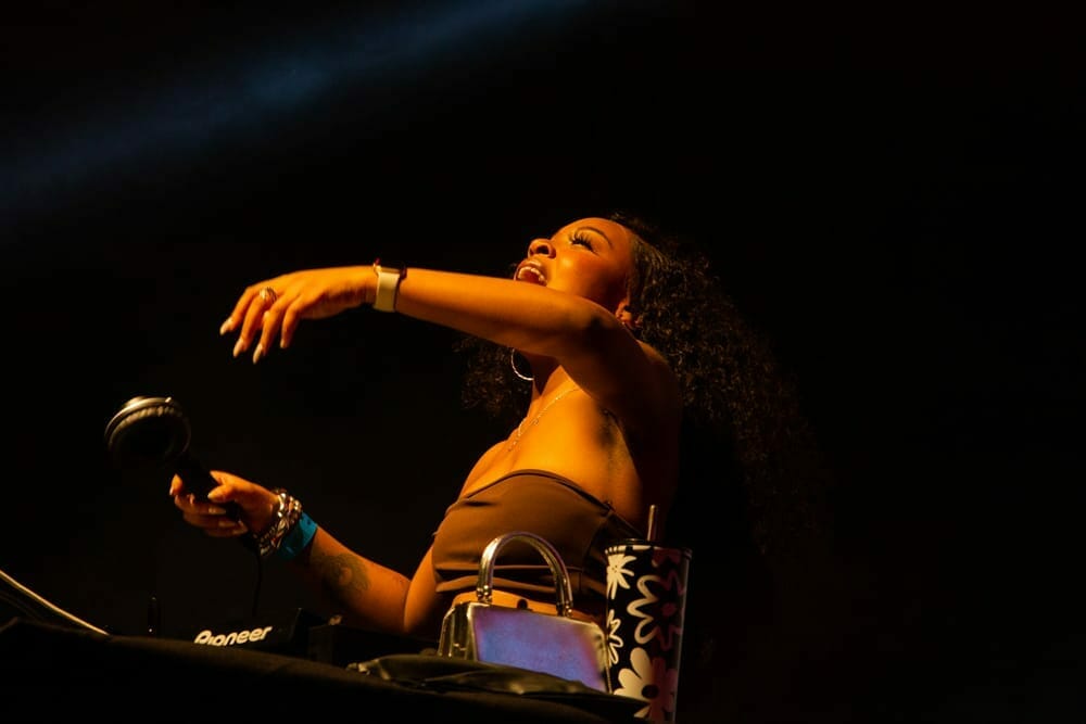 Artists Performances 76